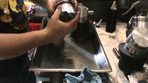 installing pistons and cylinders on vw1600