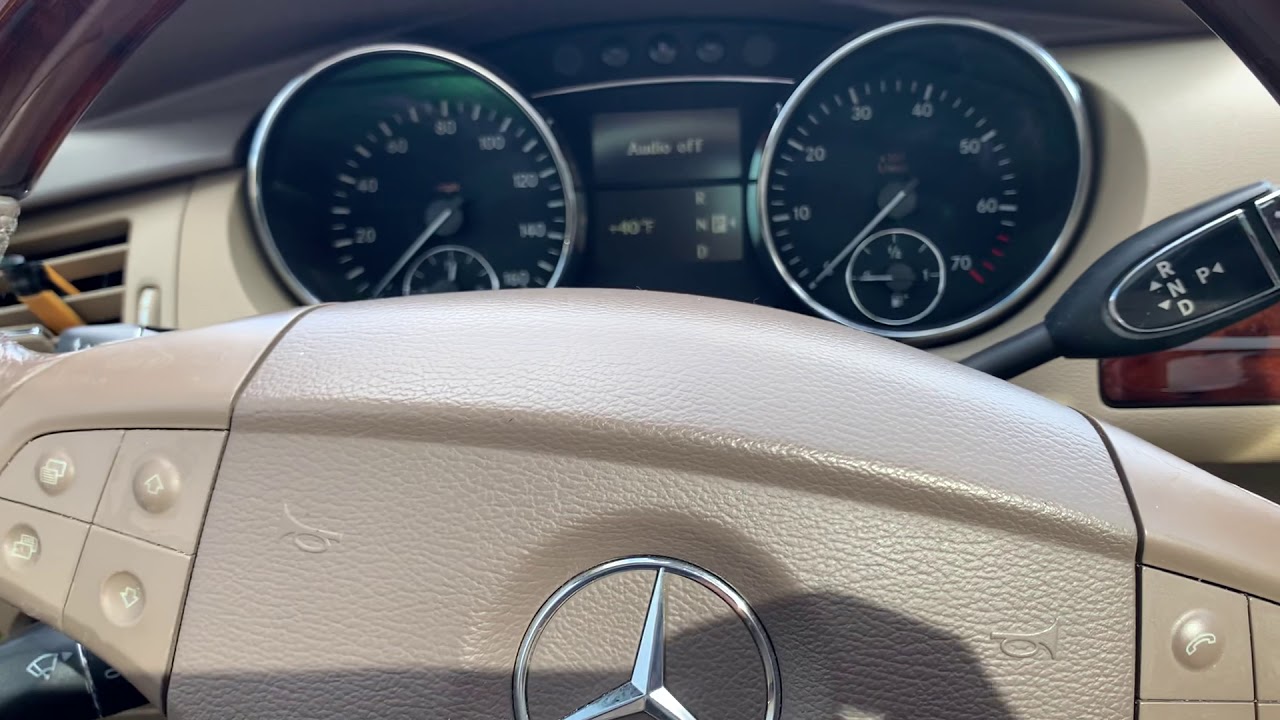 How to set the clock of Mercedes benz R class - YouTube
