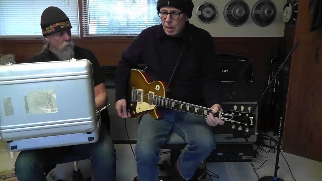 Doug and Pat Show on The Gibson GA40 Les Paul amplifiers.