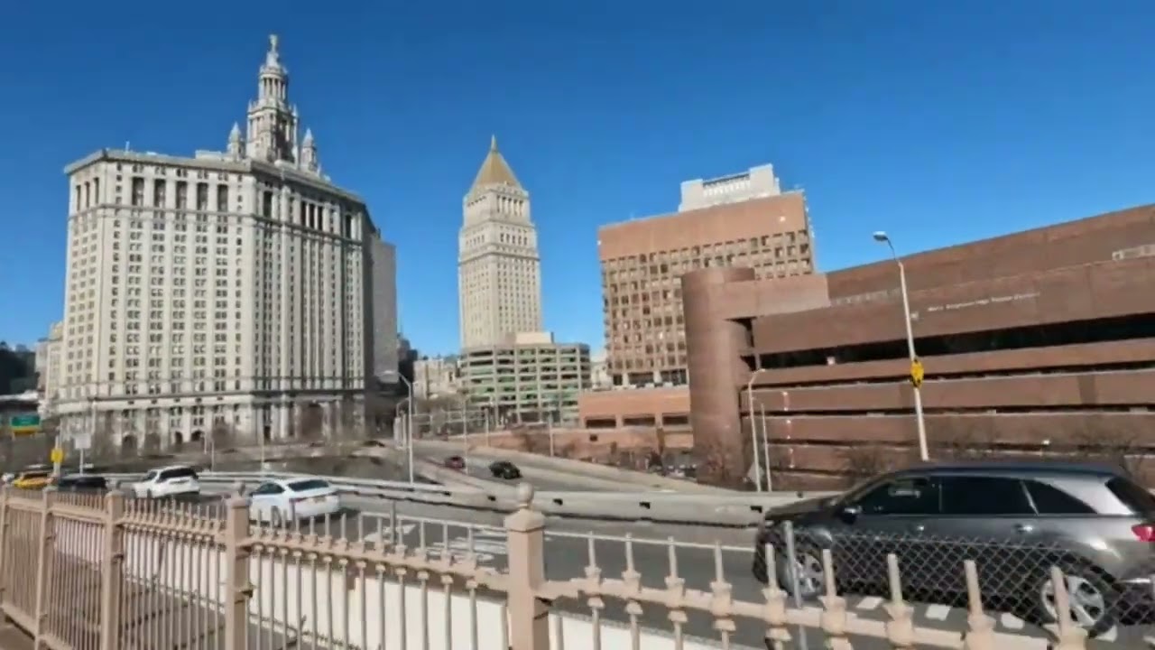 Walking in 57 degrees over the Brooklyn Bridge