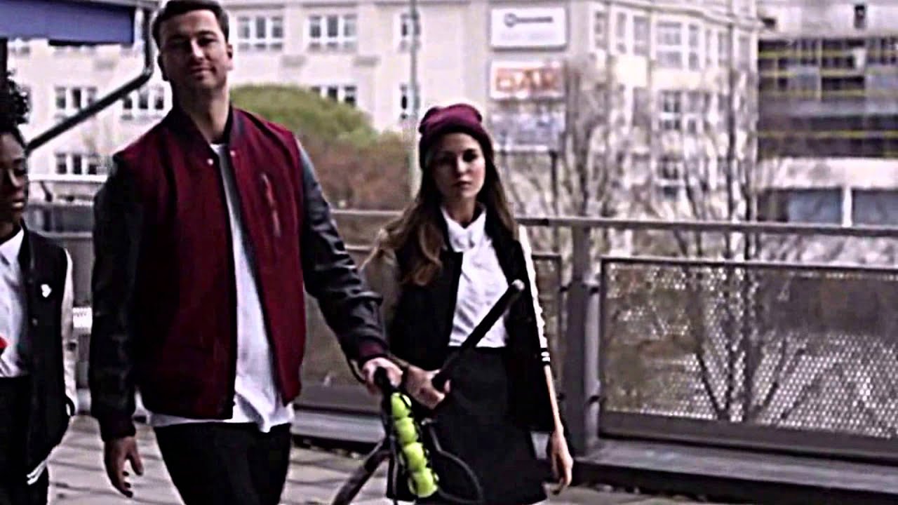 Gema - Proxtube - Marteria Kids 2 Finger an den Kopf