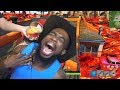 MY GF POURS HOT WAX LIKE LAVA ON ME CHALLENGE! FORTNITE BLITZ BATTLE ROYALE!