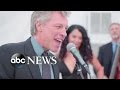 Jon Bon Jovi Sings 