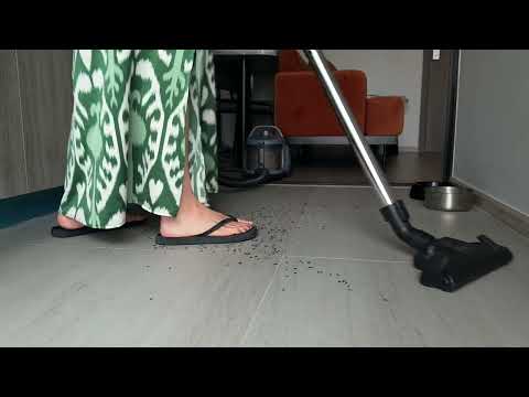 cleaning home in flip flops