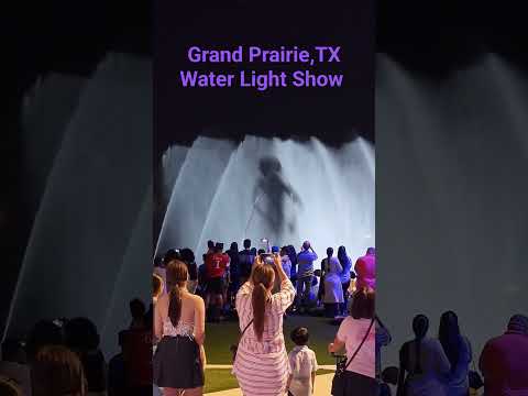 In Dallas? Try the Grand Prairie Texas Water Lights Show