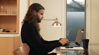 How I Work 4 Hours a Day (and Make $730,000/Month)