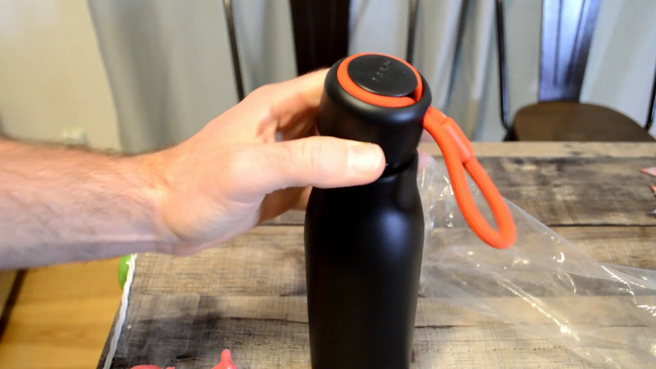 Zoku Vacuum Insulated Stainless Steel Water Bottle Gadget Review