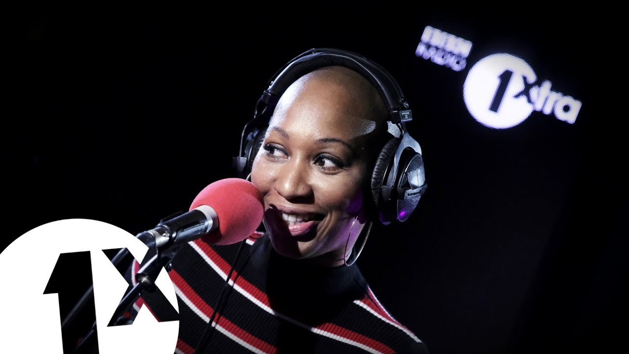 Terri Walker - Day Dreaming in the 1Xtra Live Lounge - YouTube