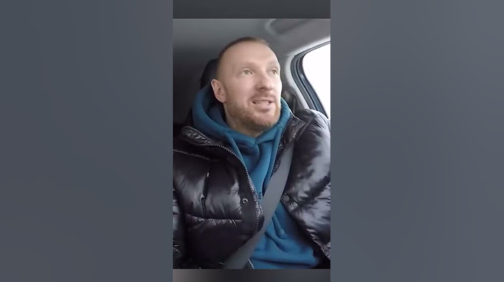 Пассажирка с грязными ногами нахамила таксисту #shorts