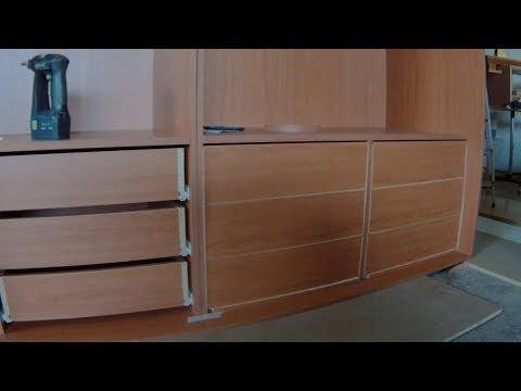 armoire-portes-coulissantes-100-%-mélaminé-/-comment-faire-une-armoire
