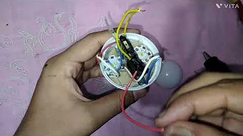 How To Make Emergency Light with power bank using Old LED Bulb 💡