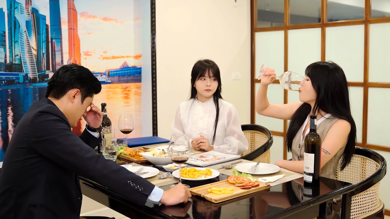 CÔ GÁI ĐỐT VÍA KHÁCH VÔ TÌNH LÀM CHỦ TỊCH BỊ NGÃ VÀ CÁI KẾT NÊN DUYÊN | MIẾNG CƠM MANH ÁO TẬP 323