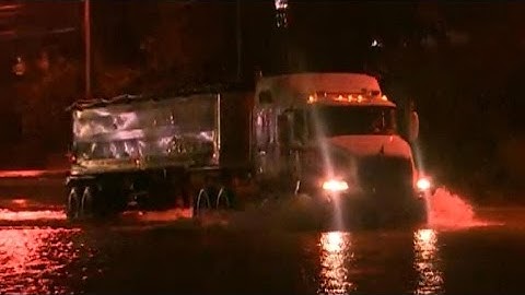 Heavy rain causes flooding as Tropical Storm Bill moves inland