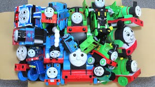 Thomas & Friends blue and green toys come out of the box RiChannel