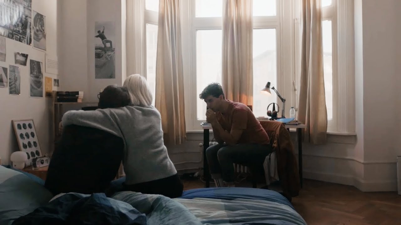 SKAM Belgium - wtFOCK season 3 episode 9: clip 2 ‘What should I do now ...