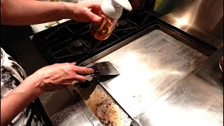 How to Clean the Griddle of your Stove Easy Way with Liquide Soap and Paint Scraper by carandtrain 47 views 8 days ago 2 minutes, 35 seconds