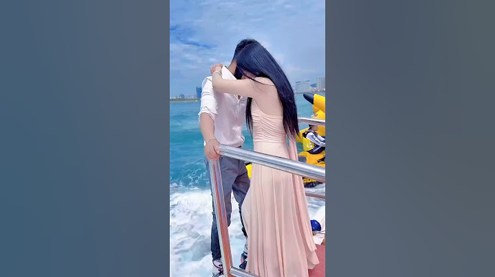 Flyboard ride is so fun😝💦They enjoying fly on water#amusementpark #adventure #flyboard #bluesilver