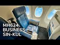 MH624 Malaysia Airlines Business Class 737-800 Singapore to Kuala Lumpur Review April 2025