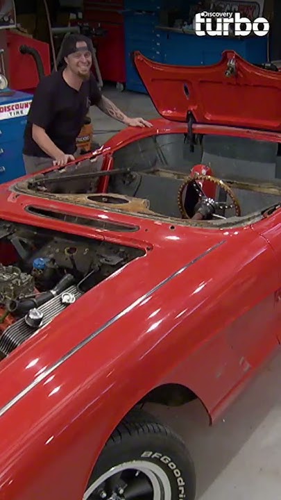 Corvette '62 conversível recebe um chassi novo