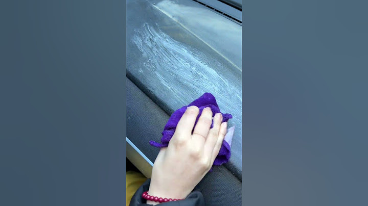 Vaseline makes your car look younger again #drivetips #driveassistance #driving #diy
