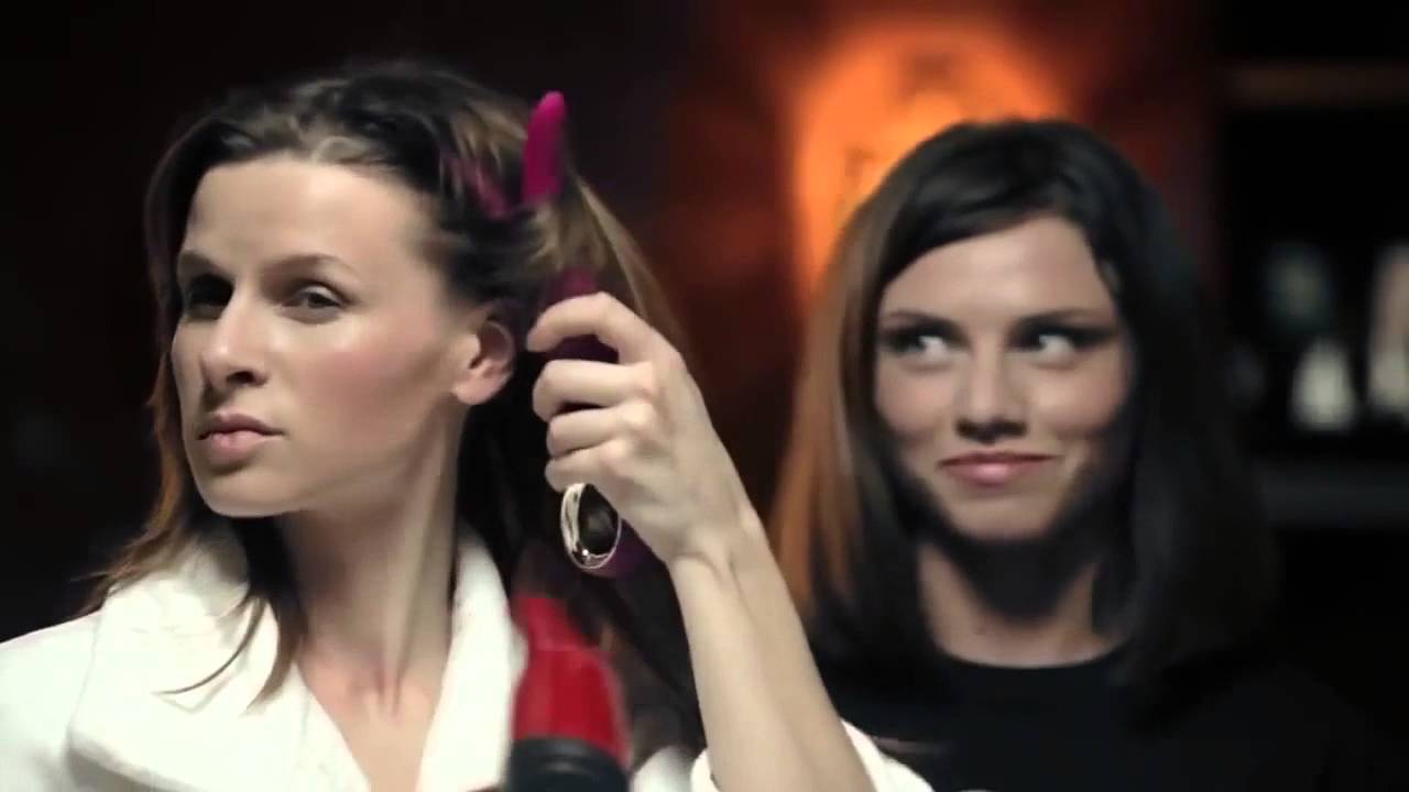 Стриптиз Лики Кремер И Евгении Брик – Матрешки 2005 Стриптиз Лики Кремер И Евгении Брик – Матрешки 2005