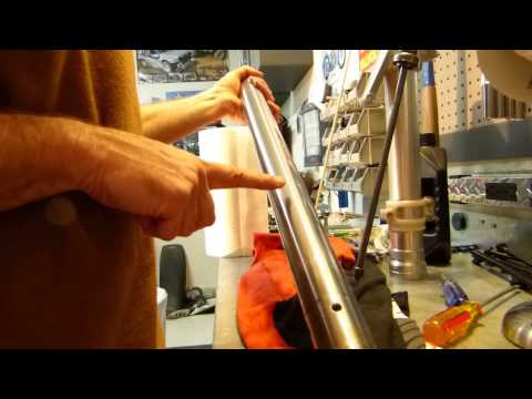 How to change fork seals and oil detailed XR400 Honda - How to change fork seals and oil detailed XR400 Honda
