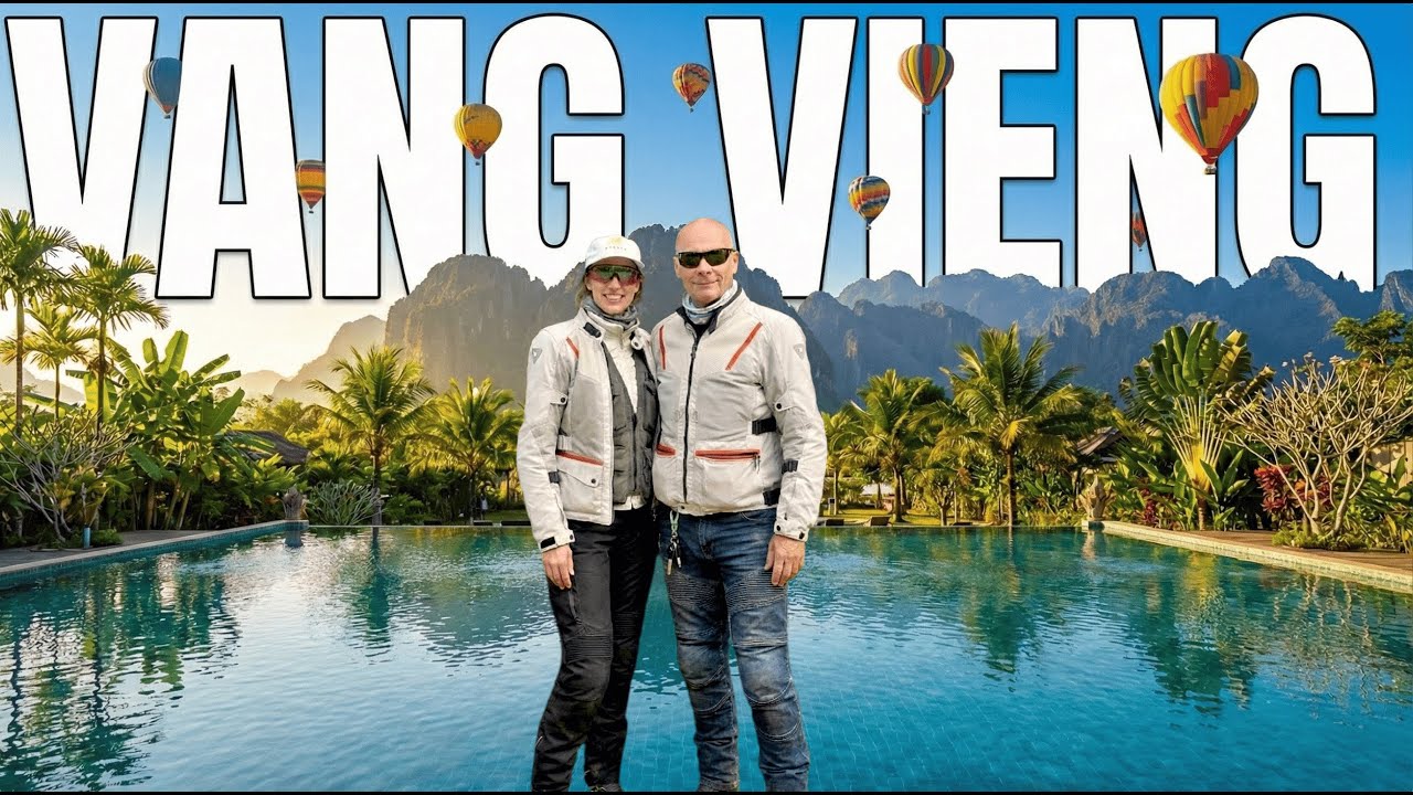 L'arrivo a Vang Vieng tra polvere e paradiso