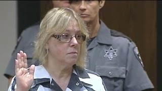 NY prison worker Joyce Mitchell pleads guilty to helping inmates escape