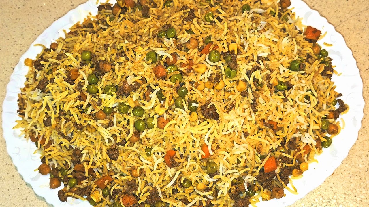 Lamb Mince Rice Minced lamb meat with rice, Delicious rice recipe with green peas ...