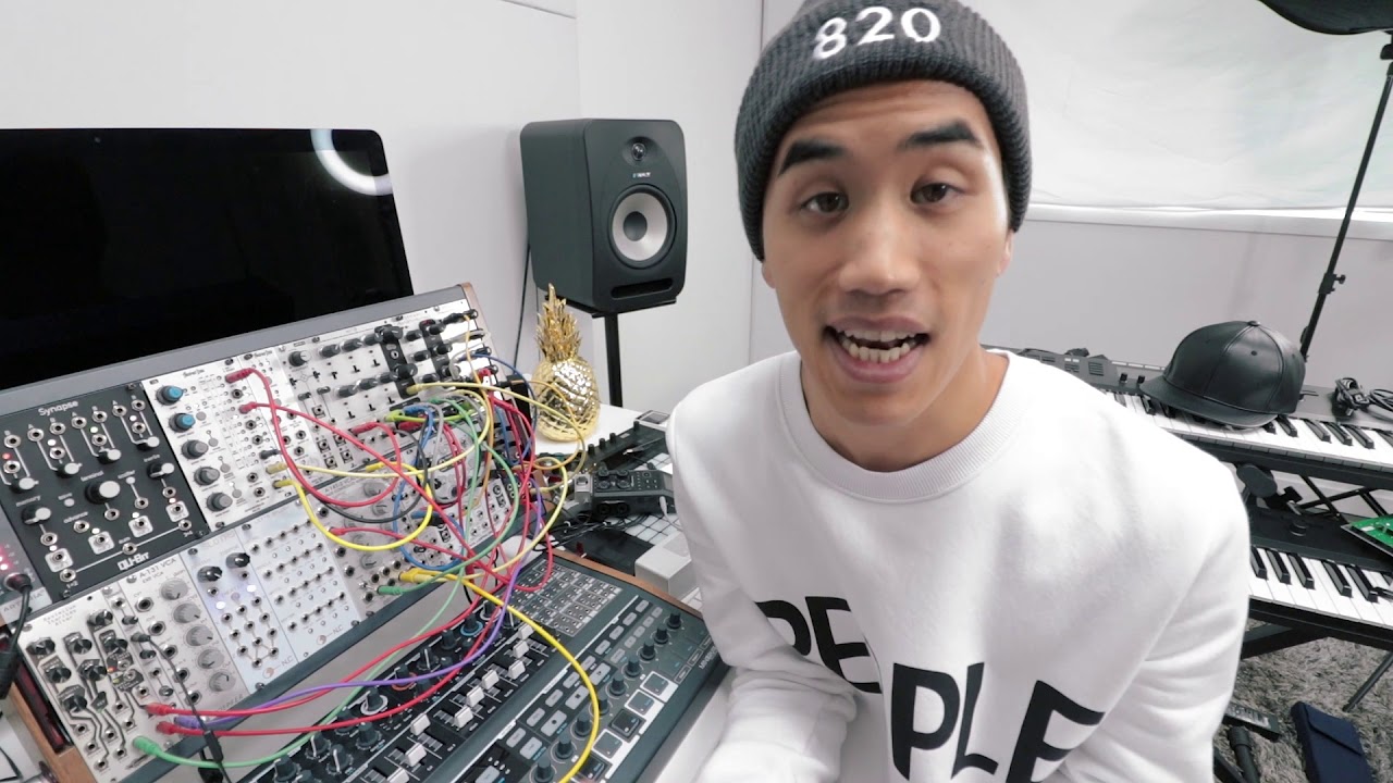 Andrew Huang moffenzeef modular breakdown - YouTube