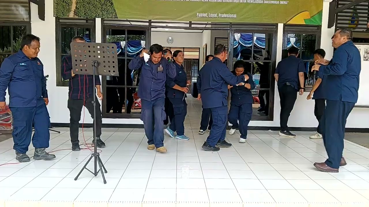 JANGAN TUNGGU LAMA-LAMA Cover: Karyawan/Karyawati PT.AGRINAS PALMA NUSANTARA BUKIT HARAPAN II SUMUT 