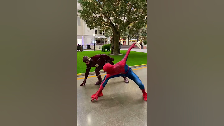 Spiderman Vs The Flash🤣 #shorts