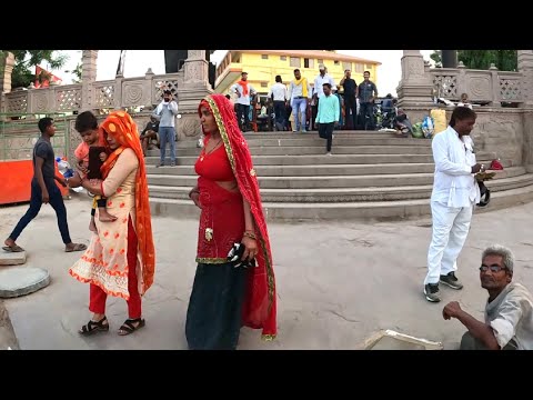 Walking Through the Streets of Varanasi, India Unedited