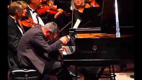 Robert Thies performs the Rachmaninoff Rhapsody on...