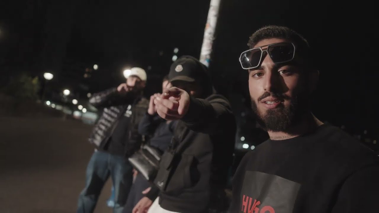 RAQI - Stramm und Unbekannt (Official Video) adlı videoyu YouTube'da izle RAQI - Stramm und Unbekannt (Official Video) adlı videoyu YouTube'da izle