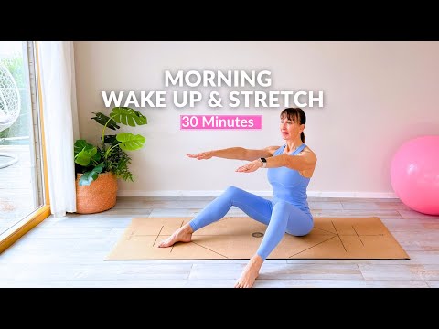 30 Minute Morning Wake Up and Stretch | At Home Pilates for Mobility, Strength and Flexibility