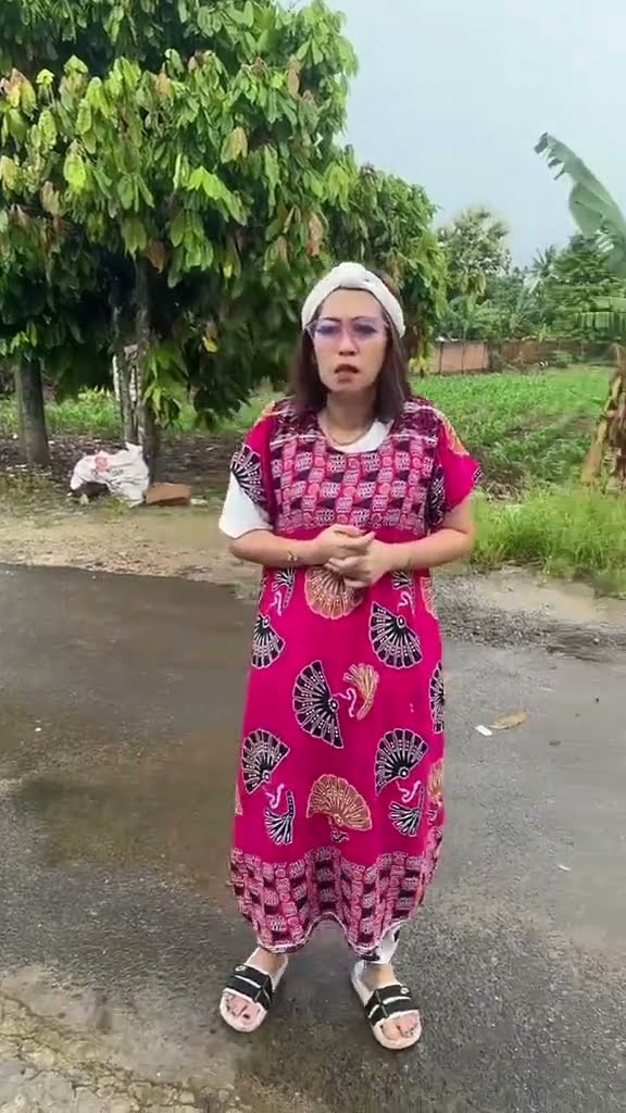 Vidio kocak dan gokil @nyaikembang1nyaikembang1 /kasih sayang mama?
