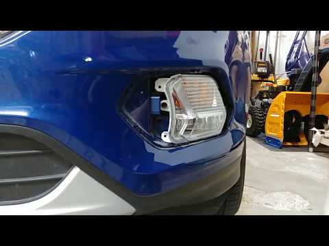 2017 Ford Escape SE fog lamp & turn signal assembly removal