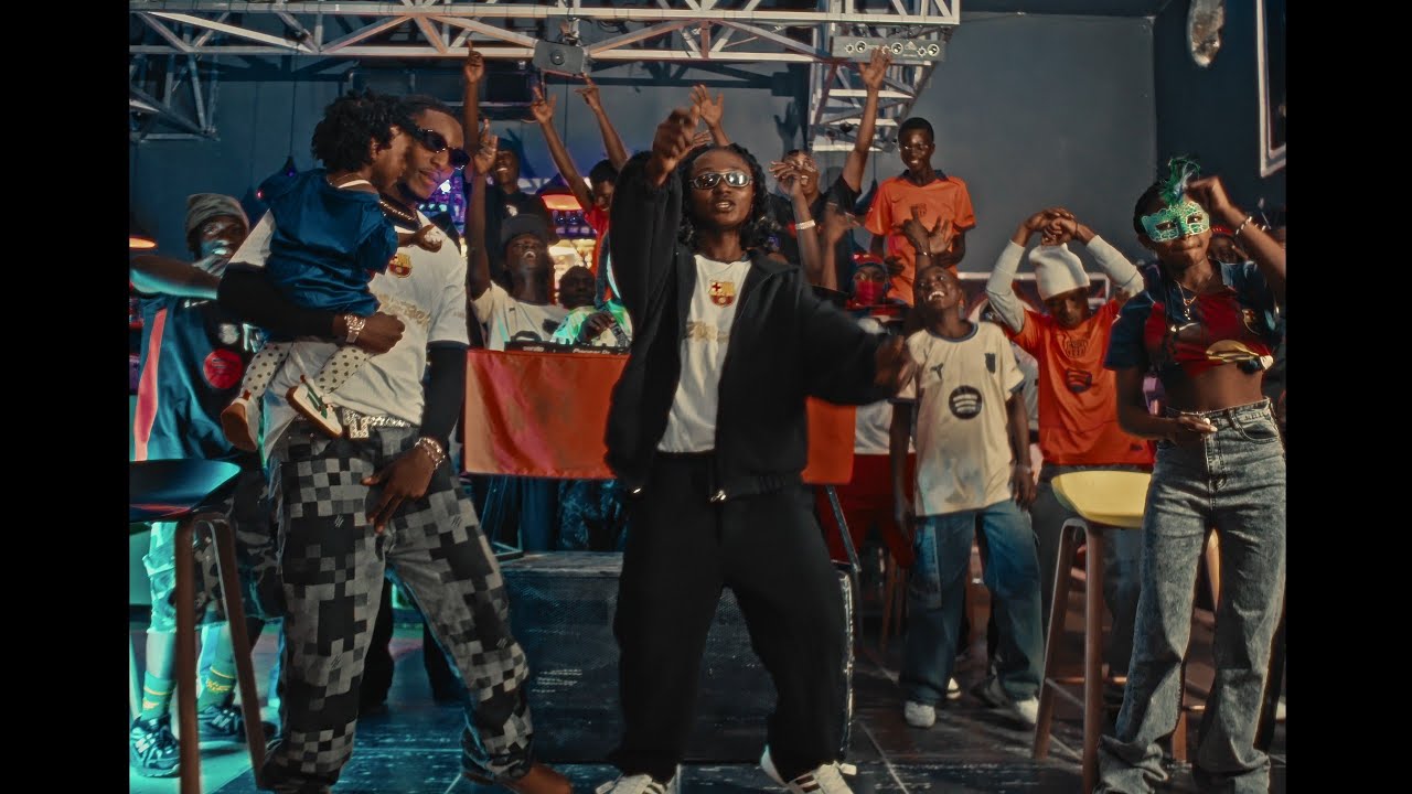 Watch Landos Barcelona (clip officiel) on YouTube Watch Landos Barcelona (clip officiel) on YouTube