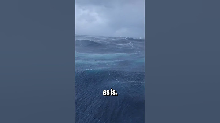Oceán v noci je veľmi tmavý
