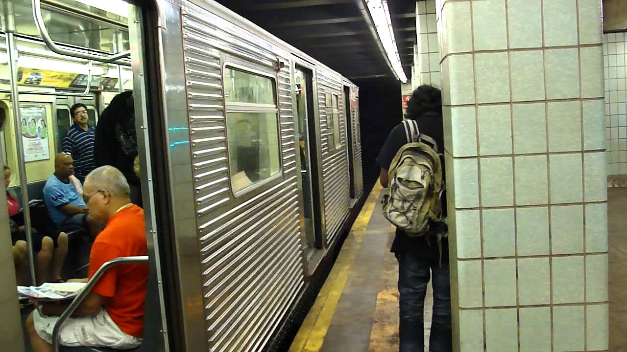IND Liberty Avenue Line: Queens bound R-32 A express train @ Grant Avenue!
