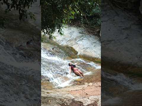 THE SILENT GIRL BEHIND THE SCENES Viralvideo