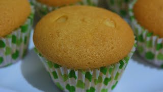 Perfect Vanilla Cupcakes | How to make moist vanilla cupcakes | Classic cupcakes