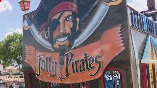 Jolly pirate ship arrives at Lake Conroe screenshot 3