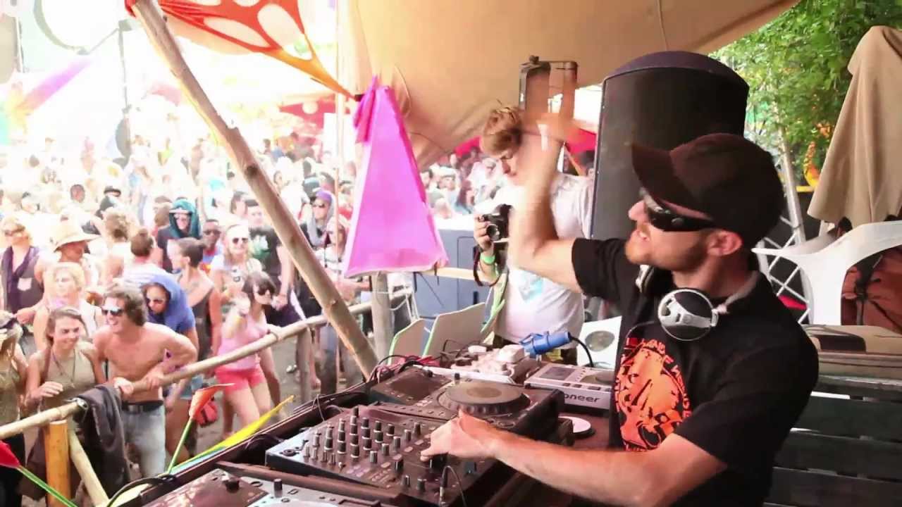 The Village THE GATHERING Give it Horns 13 10 2012