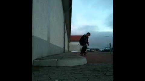 Trick of the day: 270 no-comply to bs tailslide
