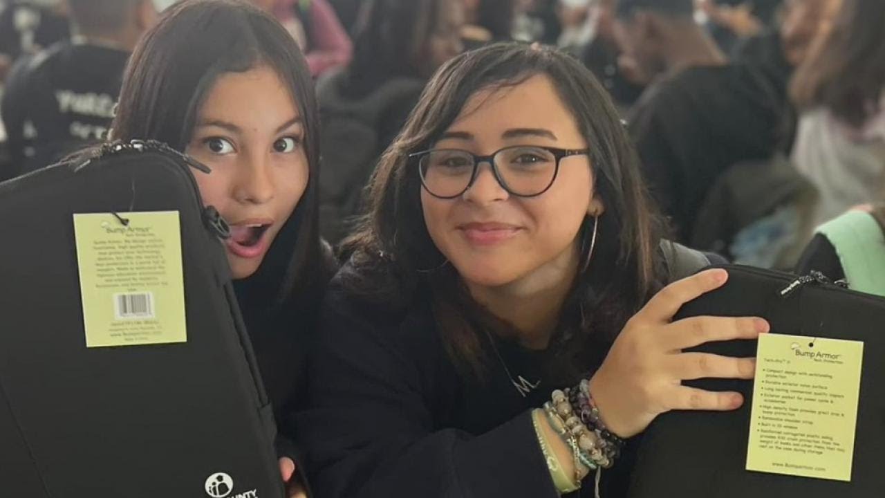 Florida school district gives free iPad, laptops to students