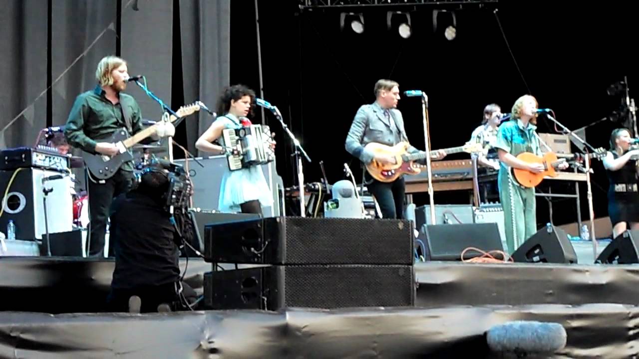 Arcade Fire - No Cars Go (end)@ Main Square Festival 2011  Arras