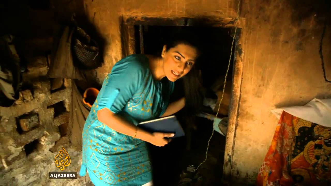 آلاف النساء في مدينة الأرامل بالهند
