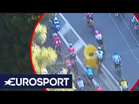Video: Markas Cavendishas lenktyniaus iš Milano ir San Remo, nepaisant lūžusio šonkaulio